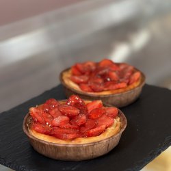 Тарт творожный с клубникой 170гр