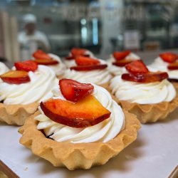 Корзиночки с маскарпоне и клубничн джемом, 100гр